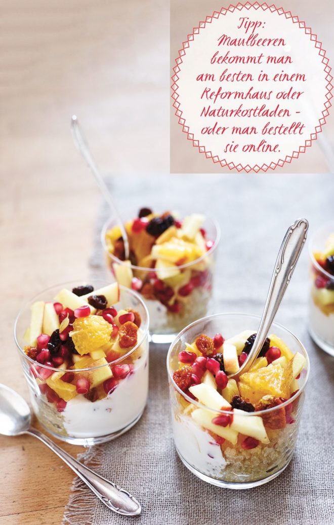 Quinoa mit Rosinen, Maulbeeren und Joghurt