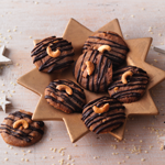 Cashew-Cookies mit Kakaoglasur