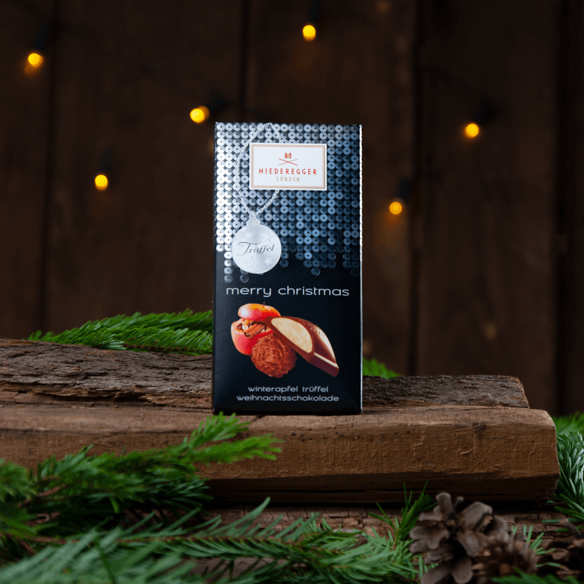 brandnooz Adventskalender - Niederegger Merry X-Mas Winterapfel - Trüffel Weihnachtsschokolade