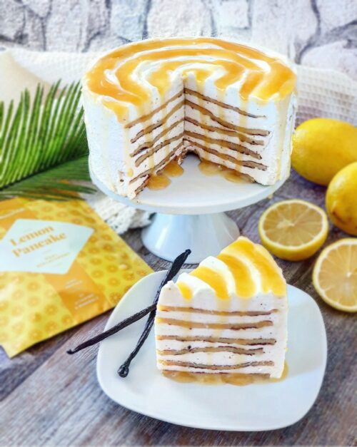 Zitronen-Pancake-Torte im Anschnitt
